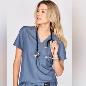 FIGS Heather Denim Catarina top. Size:L